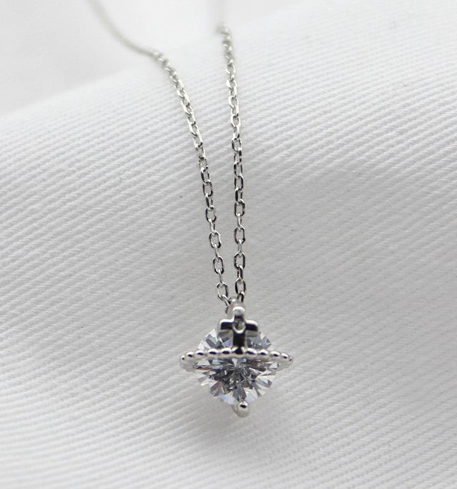 円環シルバーネックレス