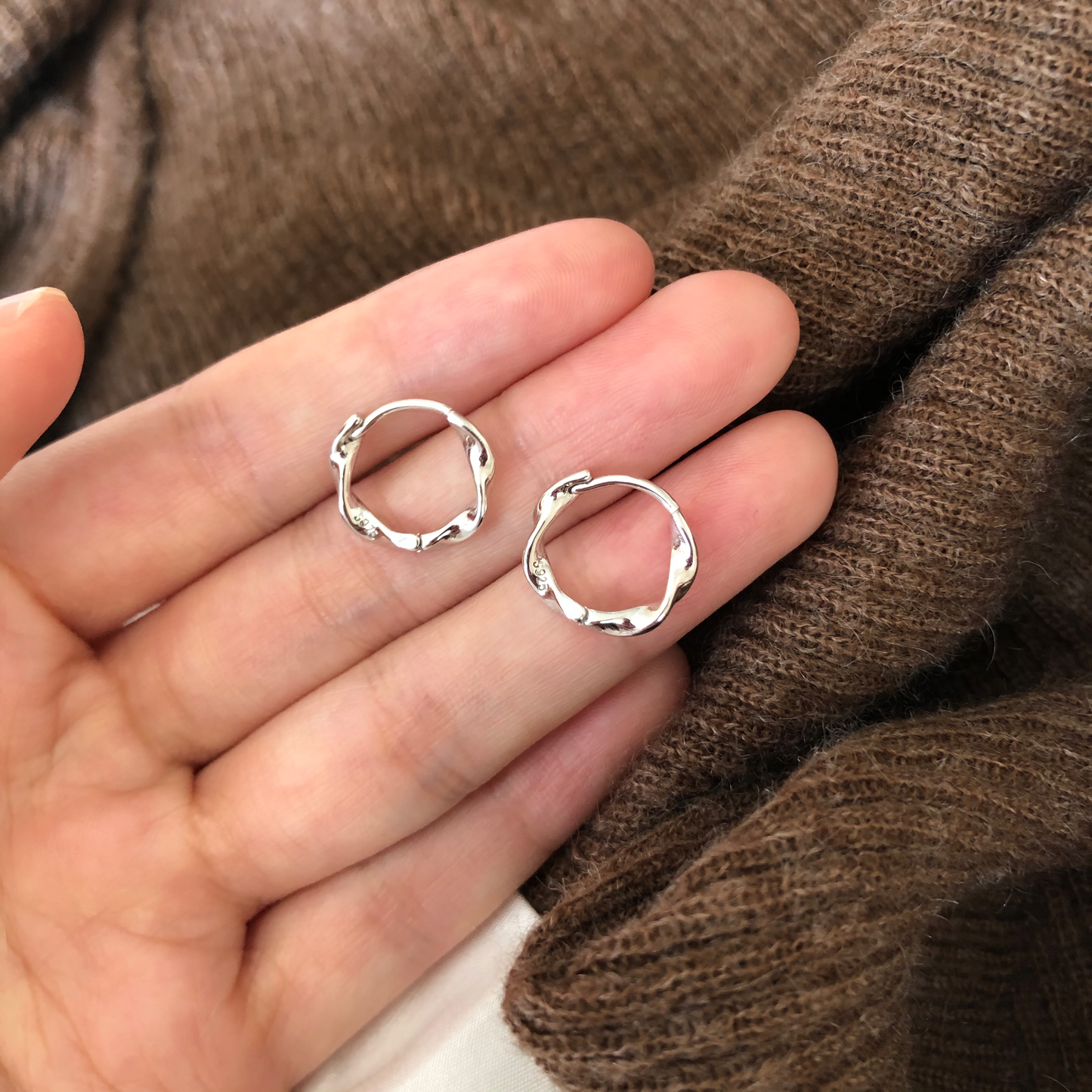 エキゾチックシルバーピアス